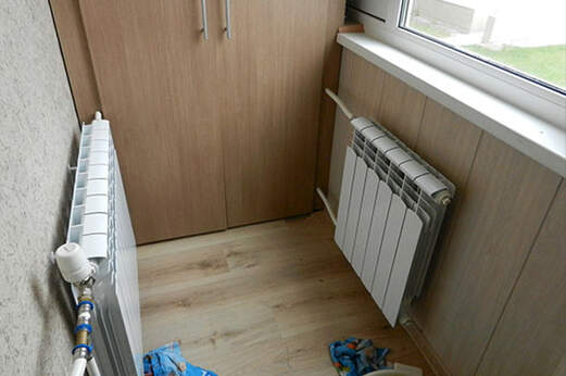 Монтаж водяных радиаторов на балконе